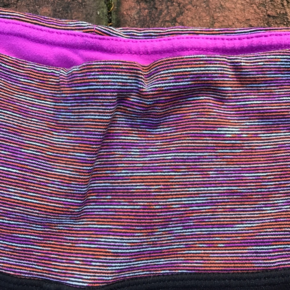Lululemon Cropped Legging - Picture 2 of 5